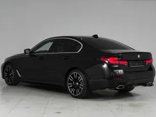 BMW  4