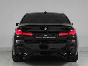 BMW  5
