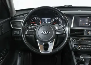 Kia  11