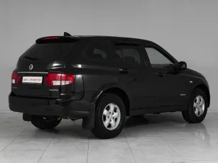 SsangYong  6