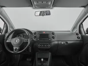 Volkswagen  8