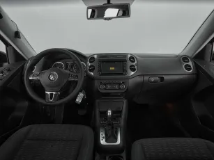 Volkswagen  8