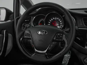 Kia  10