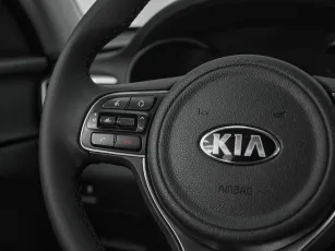 Kia  11