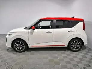 Kia  4