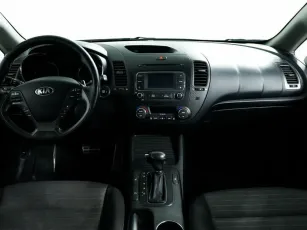 Kia  9