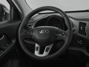 Kia  11