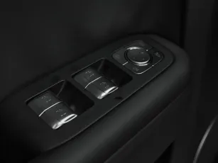 Li Auto (Lixiang)  16