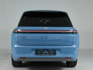 Li Auto (Lixiang)  5