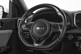 Kia  11