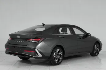 Hyundai  6