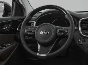 Kia  11