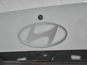 Hyundai  7