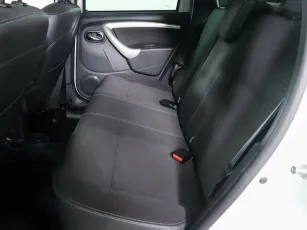 Nissan  10