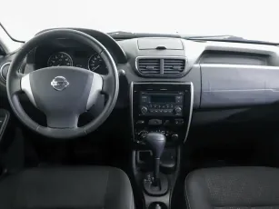 Nissan  8