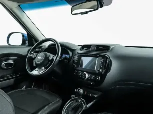 Kia  7