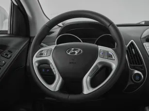 Hyundai  11