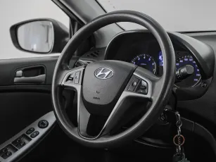 Hyundai  9