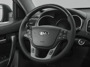 Kia  11