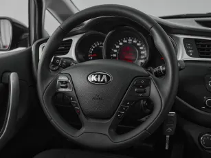 Kia  10
