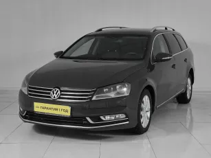 Volkswagen Passat,  B7