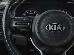 Kia  11