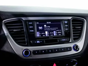 Hyundai  10