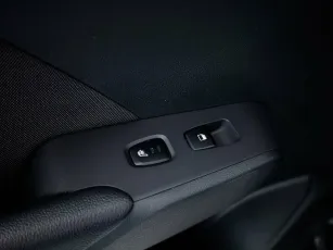 Hyundai  13