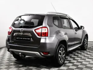 Nissan  5