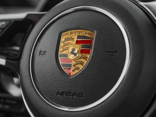 Porsche  11