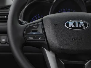 Kia  11