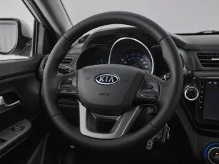Kia  10
