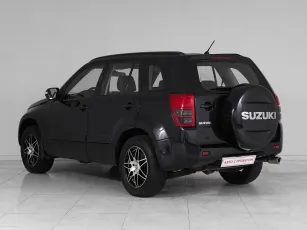 Suzuki  4