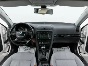 Skoda  8