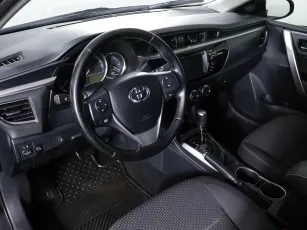 Toyota  9
