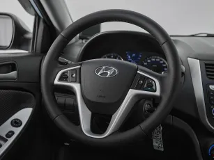 Hyundai  10