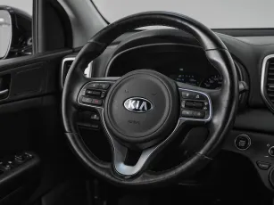 Kia  10