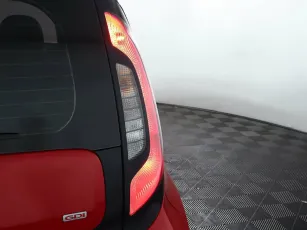 Kia  8