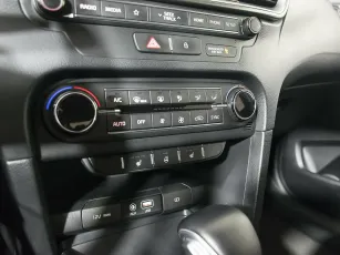 Kia  14