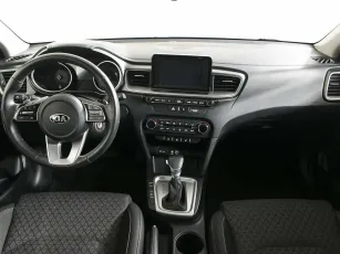 Kia  9