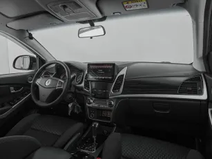 SsangYong  9