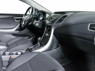 Hyundai  10