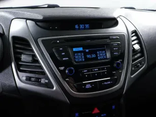 Hyundai  15