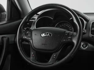 Kia  10