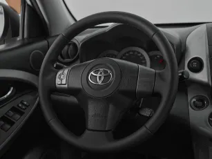 Toyota  10