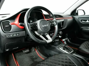 Kia  10
