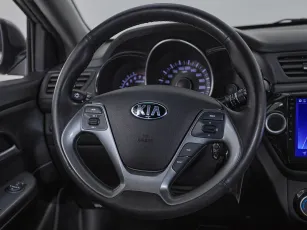 Kia  10