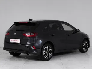 Kia  6