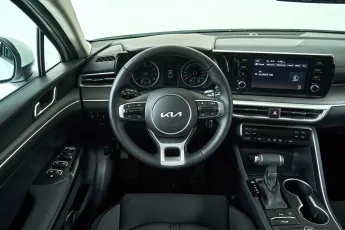 Kia  10
