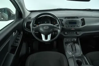 Kia  8